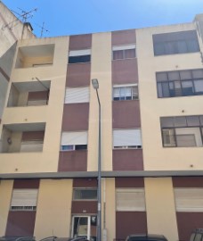 Apartment 2 Bedrooms in Baixa da Banheira e Vale da Amoreira