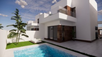 House 3 Bedrooms in Daya Vieja