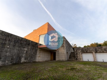 Moradia 6 Quartos em Caldas de Vizela (São Miguel e São João)