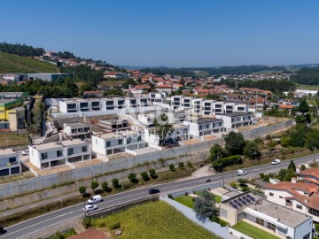 House 4 Bedrooms in Gondifelos, Cavalões e Outiz