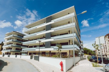 Apartment 3 Bedrooms in Leiria, Pousos, Barreira e Cortes