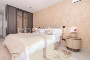 1. Suites Rio Tavira (master bedroom with balcony 