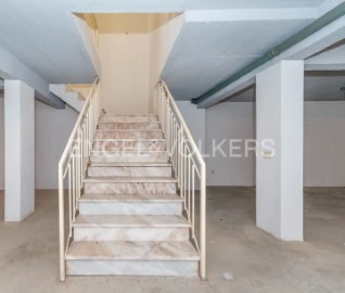 11. Prime Commercial Space (Stairway to basement -