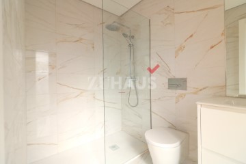 Apartamento Aveiro _ Casa de banho gold