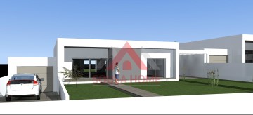 House 4 Bedrooms in Leiria, Pousos, Barreira e Cortes