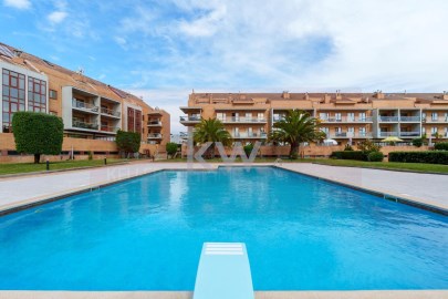 Apartment 4 Bedrooms in São Felix da Marinha