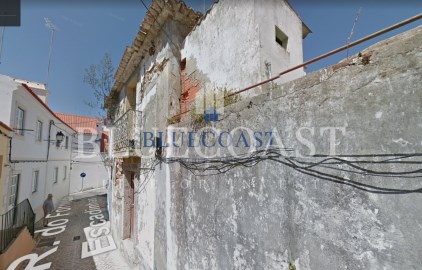 Terreno em Santa Maria do Castelo e Santiago e Santa Susana