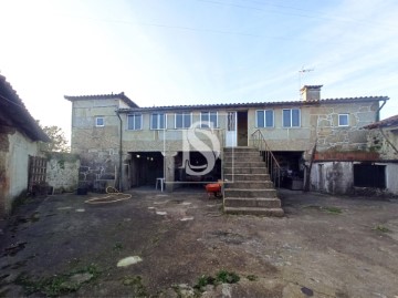 Country homes 3 Bedrooms in Adães