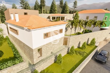 House 2 Bedrooms in Creixomil e Mariz