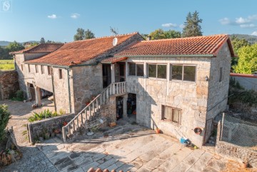 Casas rústicas 5 Habitaciones en Coucieiro