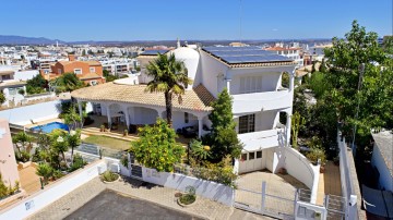 House 7 Bedrooms in Portimão