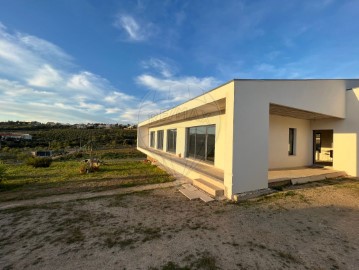 House 3 Bedrooms in Mogadouro, Valverde, Vale de Porco e Vilar de Rei