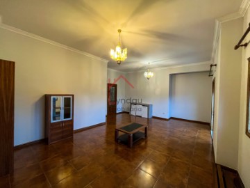 Apartamento 3 Quartos em Ronfe