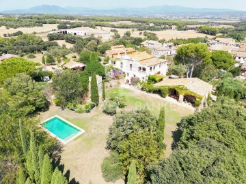 Country homes 6 Bedrooms in Garrigàs