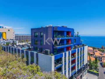 Apartment 3 Bedrooms in Funchal (Sé)