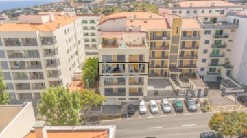 Apartamento 3 Quartos em Santo António