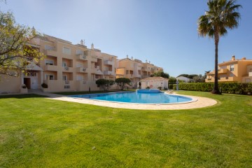 Apartment 2 Bedrooms in Albufeira e Olhos de Água