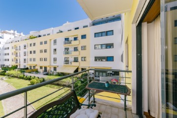 Apartment 3 Bedrooms in Parque das Nações