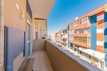 Apartamento 2 Quartos em Alverca do Ribatejo e Sobralinho