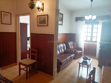 Apartment 2 Bedrooms in Nazaré