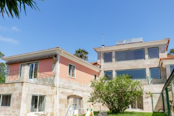 House 5 Bedrooms in S.Maria e S.Miguel, S.Martinho, S.Pedro Penaferrim