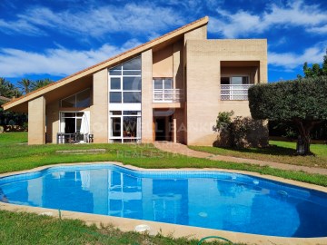 House 5 Bedrooms in Los Monasterios-Alfinach