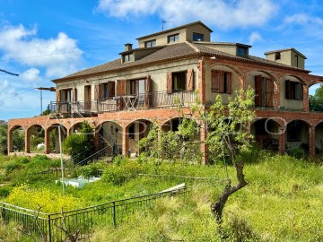 Quintas e casas rústicas 5 Quartos em Fondo Somella - Santa Maria