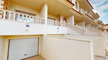 House 3 Bedrooms in Fortuna