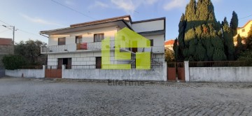 Maison 3 Chambres à Souto de Aguiar da Beira e Valverde