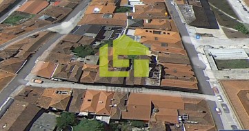 Building in Pena, Quintã e Vila Cova