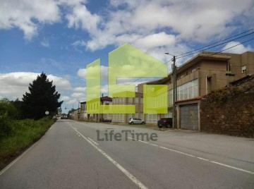 Commercial premises in Agrela