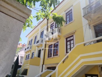 Building in Sé Nova, Santa Cruz, Almedina e São Bartolomeu