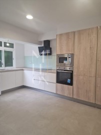 Apartment 2 Bedrooms in Funchal (São Pedro)