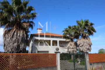 House 5 Bedrooms in Bustos, Troviscal e Mamarrosa