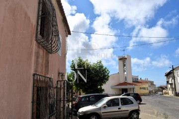 Maison 2 Chambres à Atouguia da Baleia