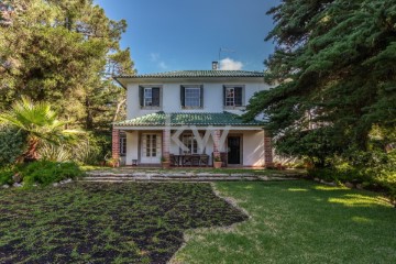 House 8 Bedrooms in Cascais e Estoril