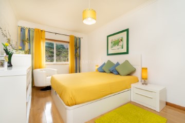 Apartment 1 Bedroom in Queluz e Belas
