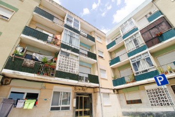 Piso 3 Habitaciones en União das Freguesias de Setúbal