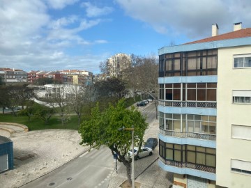 Apartamento 2 Quartos em Amora