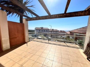 Apartment 1 Bedroom in Carvoeira