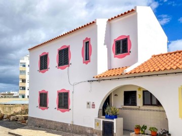 House 2 Bedrooms in Portimão