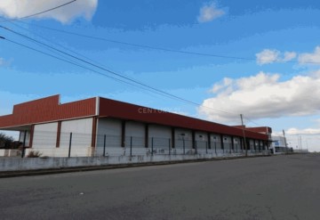 Bâtiment industriel / entrepôt à Cano
