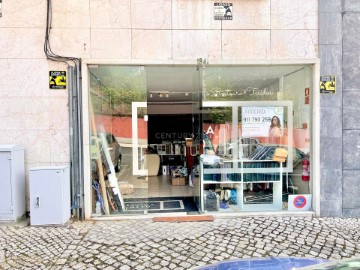 Commercial premises in Estrela