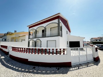 Casa o chalet 5 Habitaciones en Atouguia da Baleia