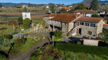 Quintas e casas rústicas 5 Quartos em Coucieiro