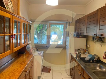 Apartamento 1 Quarto em Carcavelos e Parede