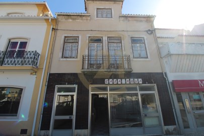 Building in Ferreira do Zêzere