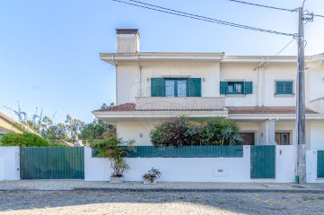 Maison 3 Chambres à Fornos