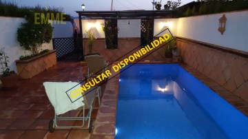 House 3 Bedrooms in La Planilla