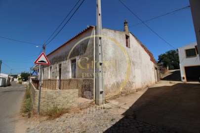 Casa Antiga com terreno